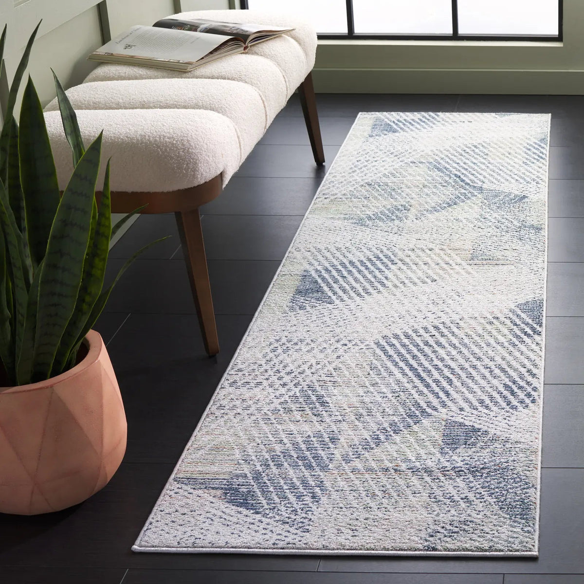 Safavieh Hunter 100 2'-2" x 8'-0" Rug in Dark Grey / Sage / Ivory
