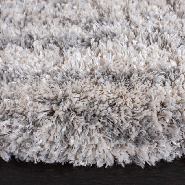 Safavieh Iceland Shag Isg511A Ivory/Grey Rug - Safavieh - isg511a - 7r