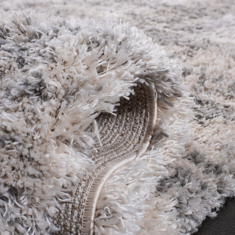 Safavieh Iceland Shag Isg511A Ivory/Grey Rug - Safavieh - isg511a - 7r