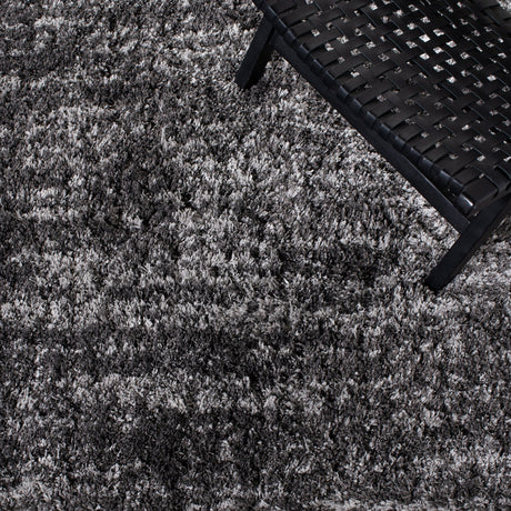 Safavieh Iceland Shag Isg511H Dark Grey/Ivory Rug - Safavieh - isg511h - 7r
