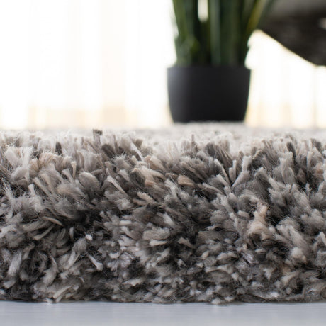 Safavieh Iceland Shag Isg519F Grey/Dark Grey Rug - Safavieh - isg519f - 3