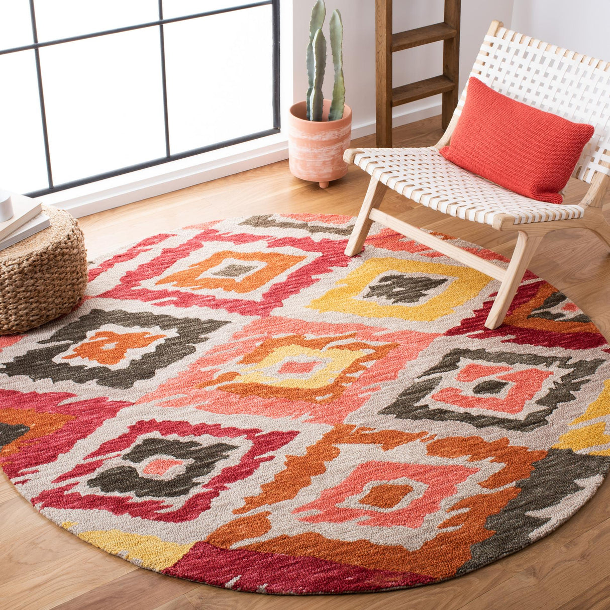 Safavieh Ikat Ikt337B Beige/Pink Rugs - Safavieh - ikt337b - 6r