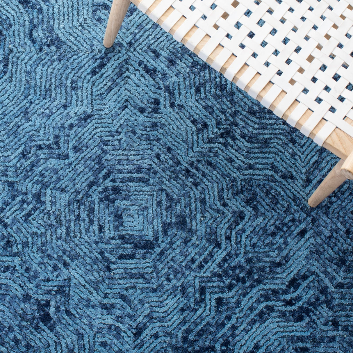 Safavieh Ikat Ikt506N Dark Blue Rugs - Safavieh - ikt506n - 6r