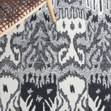 Safavieh Ikat Ikt651Z Black/Ivory Rug - Safavieh - ikt651z - 6r