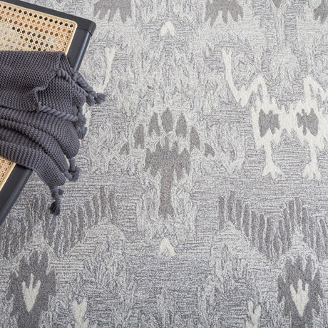 Safavieh Ikat Ikt652F Grey/Ivory Rug - Safavieh - ikt652f - 6r