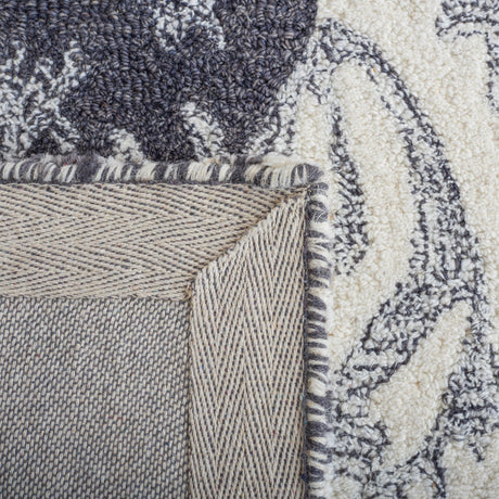 Safavieh Ikat Ikt653Z Ivory/Black Rug - Safavieh - ikt653z - 6r