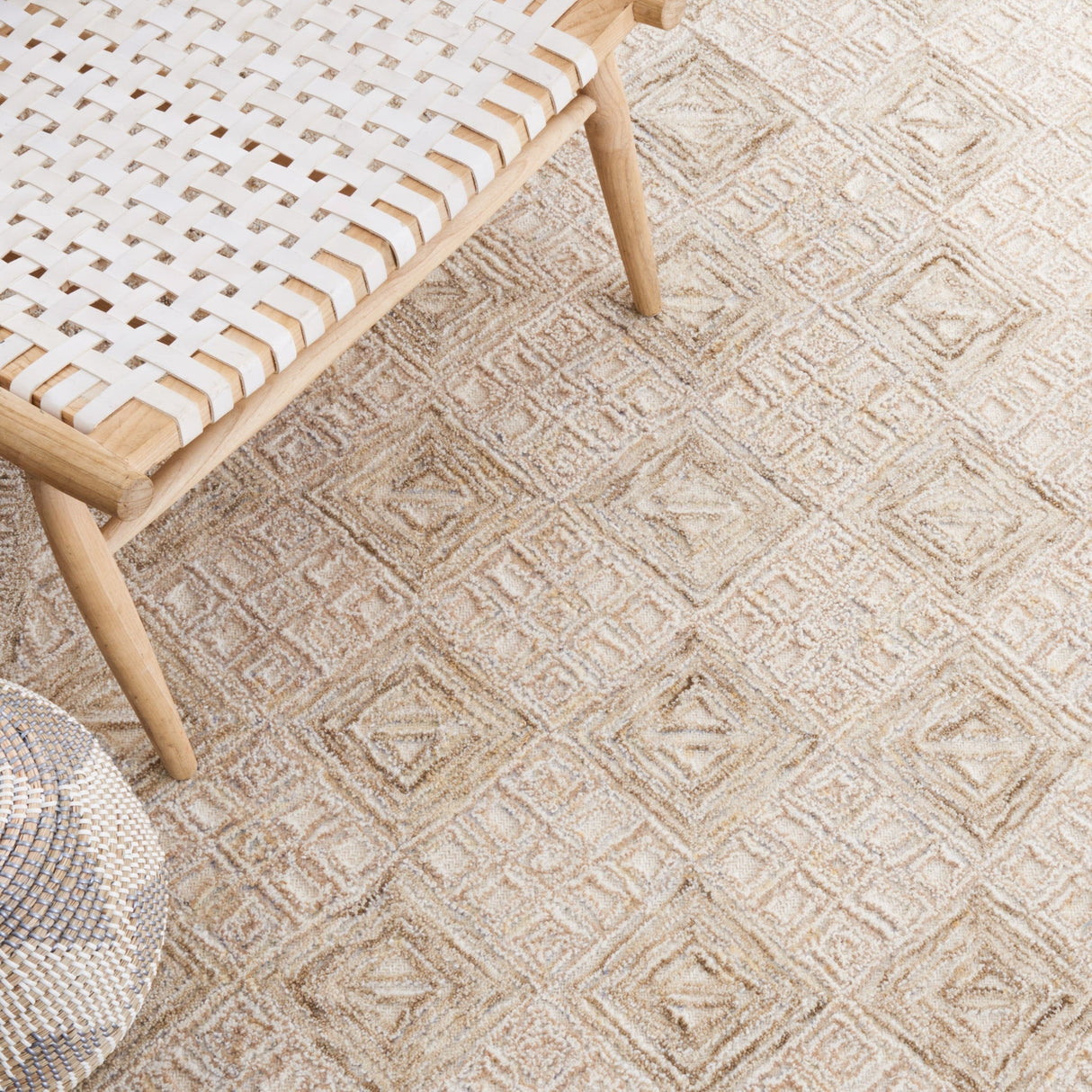 Safavieh Ikat Ikt803B Ivory/Sage Rug - Safavieh - ikt803b - 6r