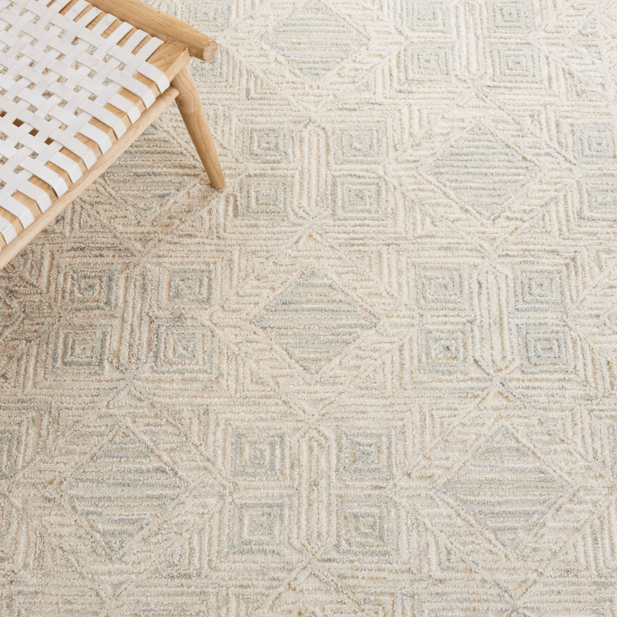 Safavieh Ikat Ikt804B Ivory/Grey Rug - Safavieh - ikt804b - 6r