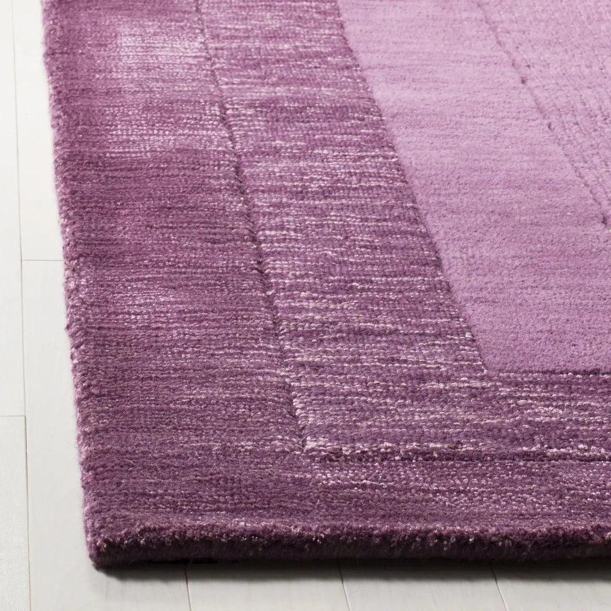 Safavieh Impressions 4'-0" x 6'-0" Rug in Fuchisa / Purple