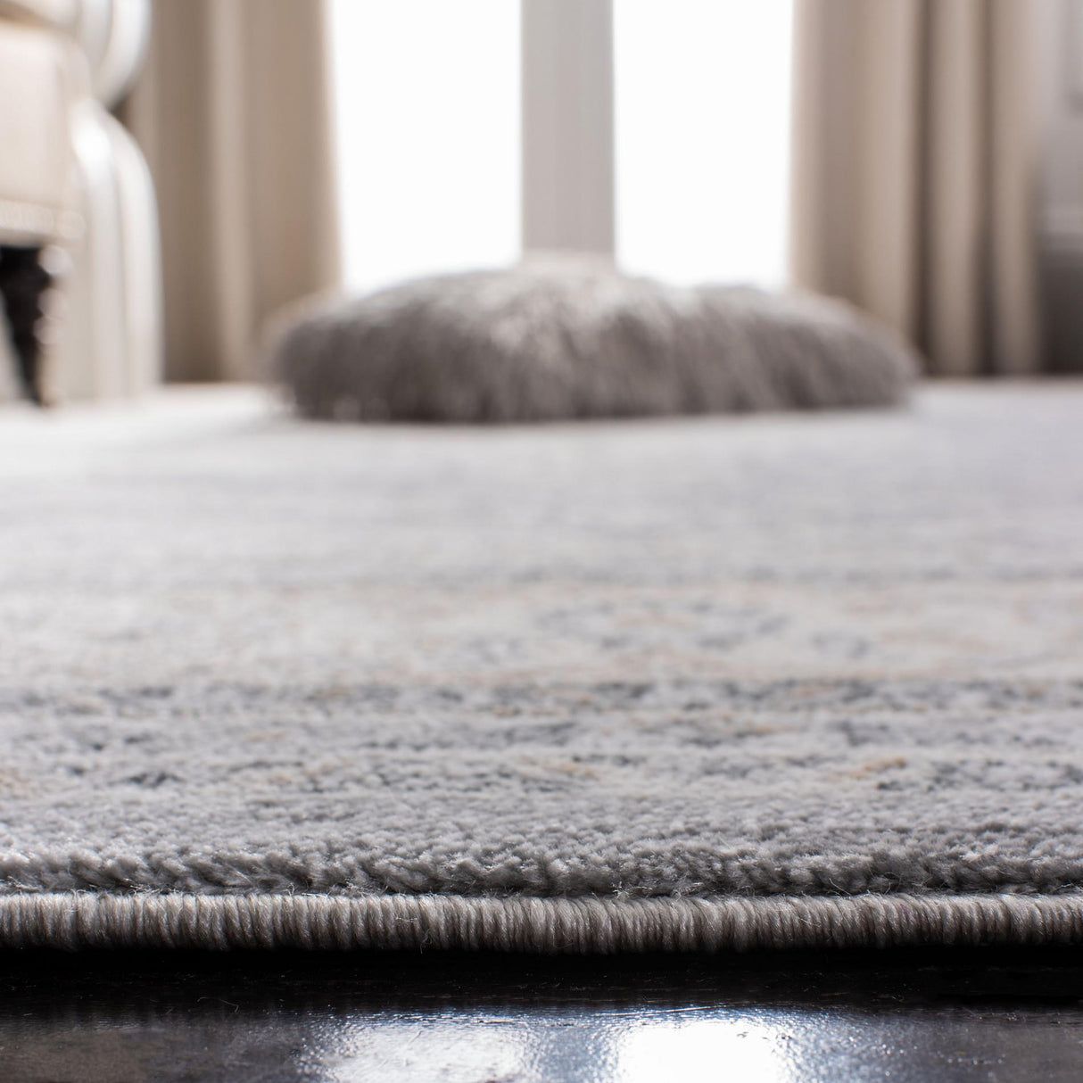 Safavieh Isabella Isa919F Grey/Cream Rug - Safavieh - isa919f - 7r