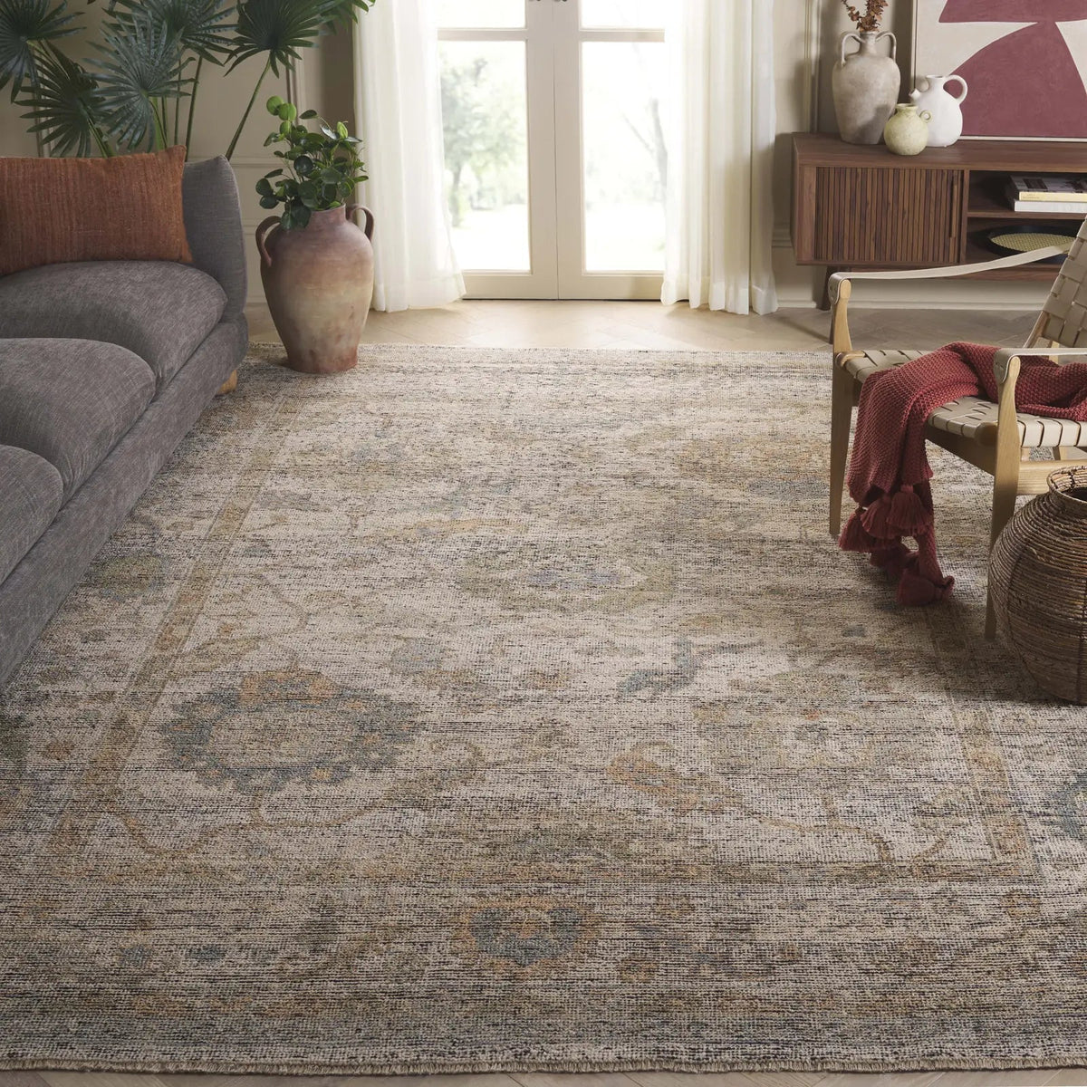 Safavieh Izmir 10'-0" x 14'-0" Rug in Ivory / Grey