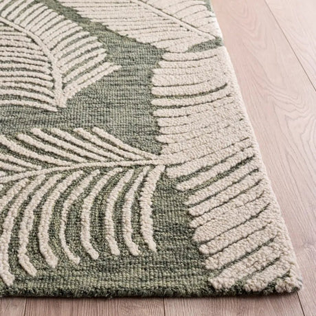 Safavieh Jardin 5'-0" x 8'-0" Rug in Grey / Ivory