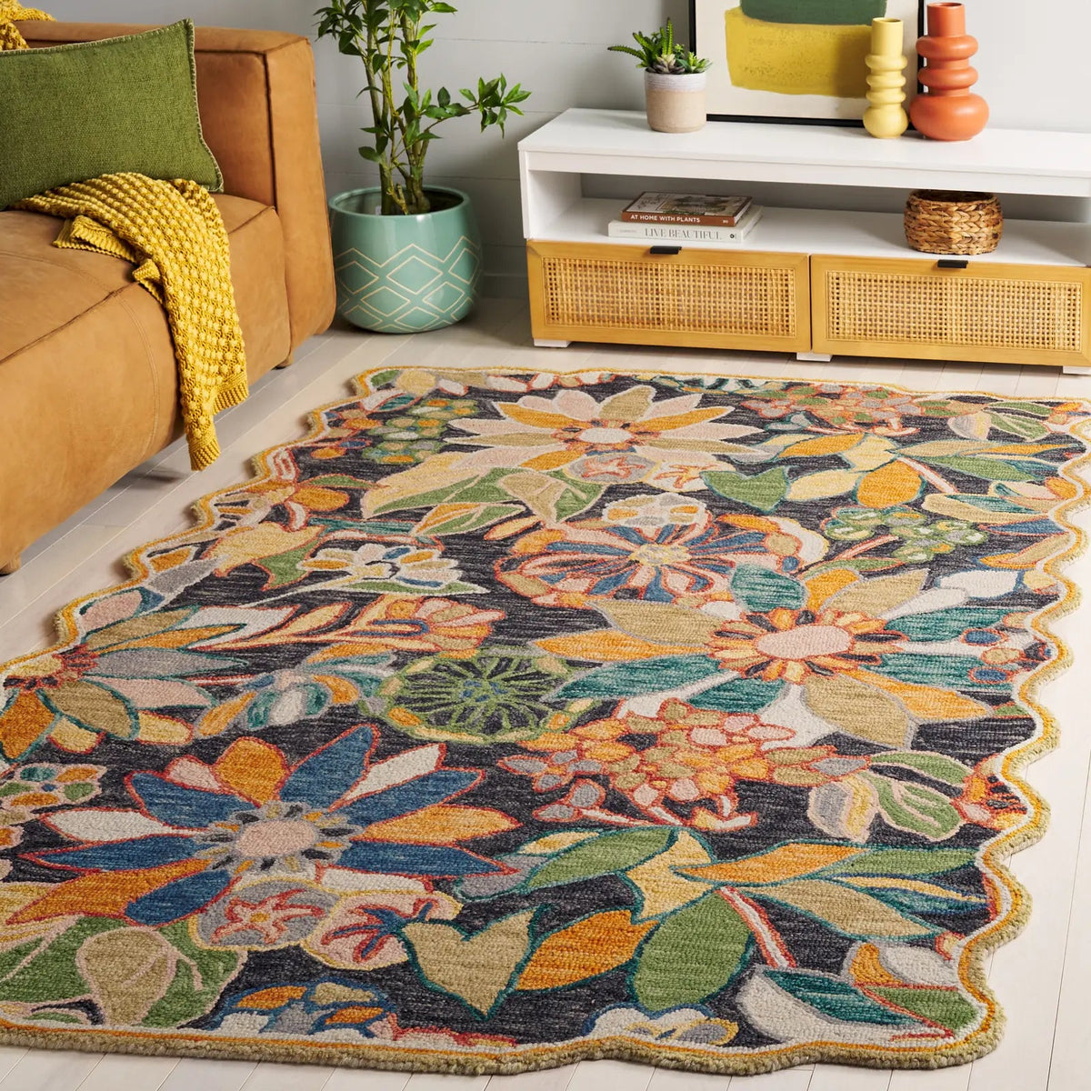 Safavieh Jardin 4'-0" x 6'-0" Rug in Black / Green