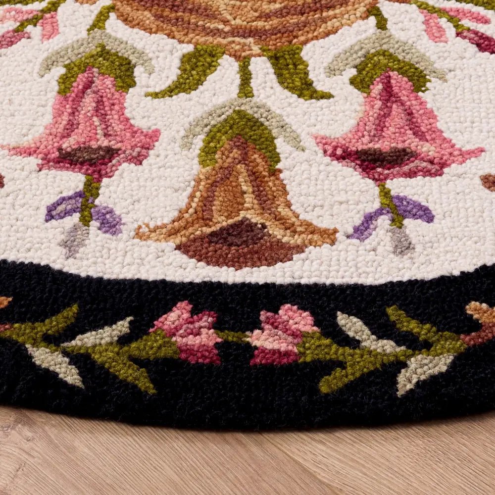 Safavieh Jardin 6'-0" x 6'-0" Rug in Ivory / Black