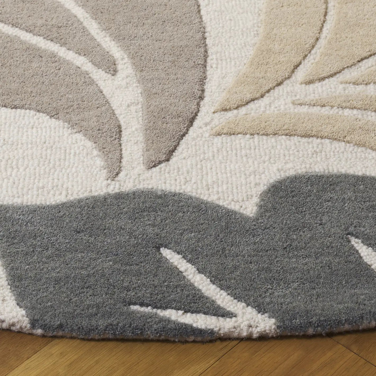 Safavieh Jardin 6'-0" x 6'-0" Rug in Ivory / Grey