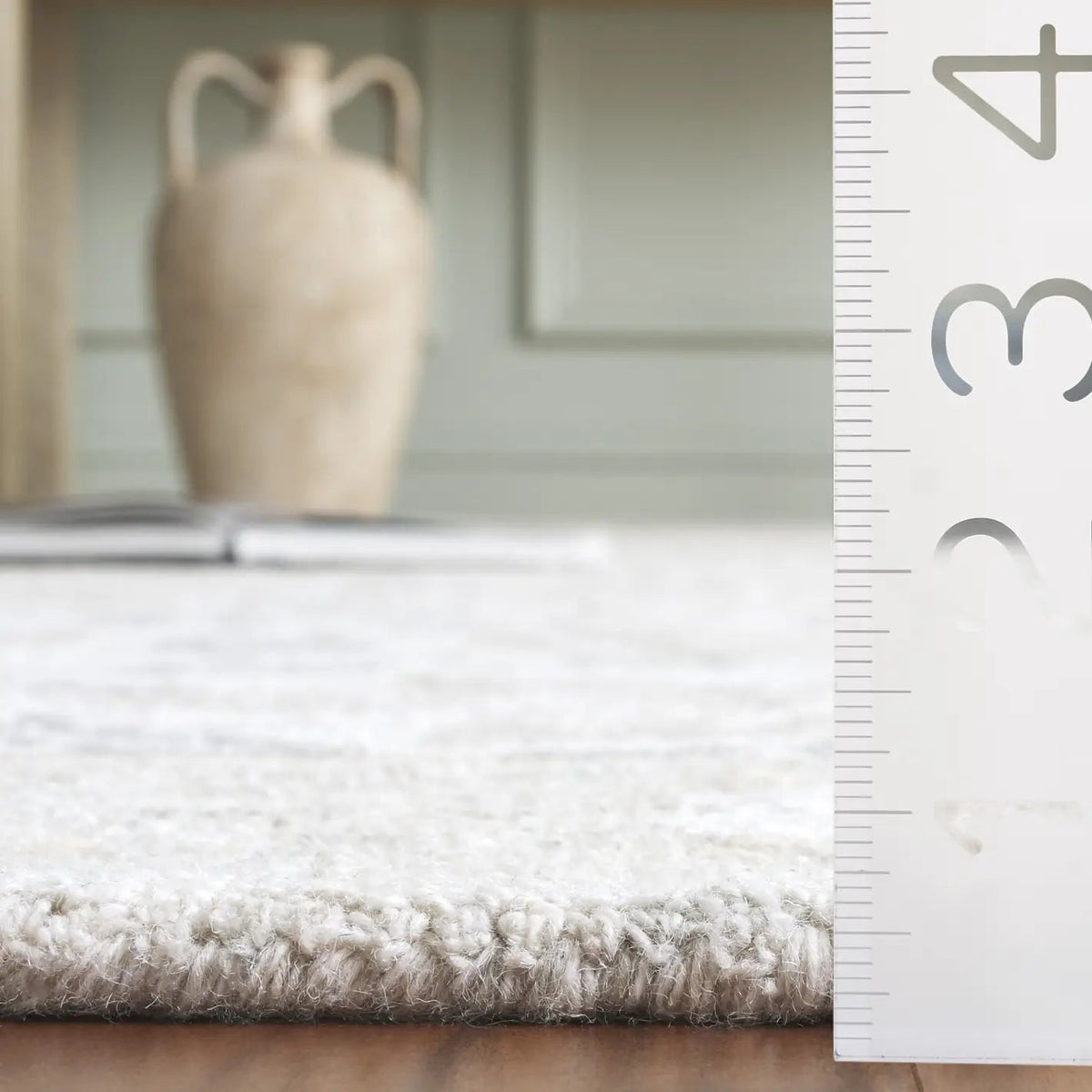Safavieh Jardin 2'-3" x 8'-0" Rug in Ivory / Grey