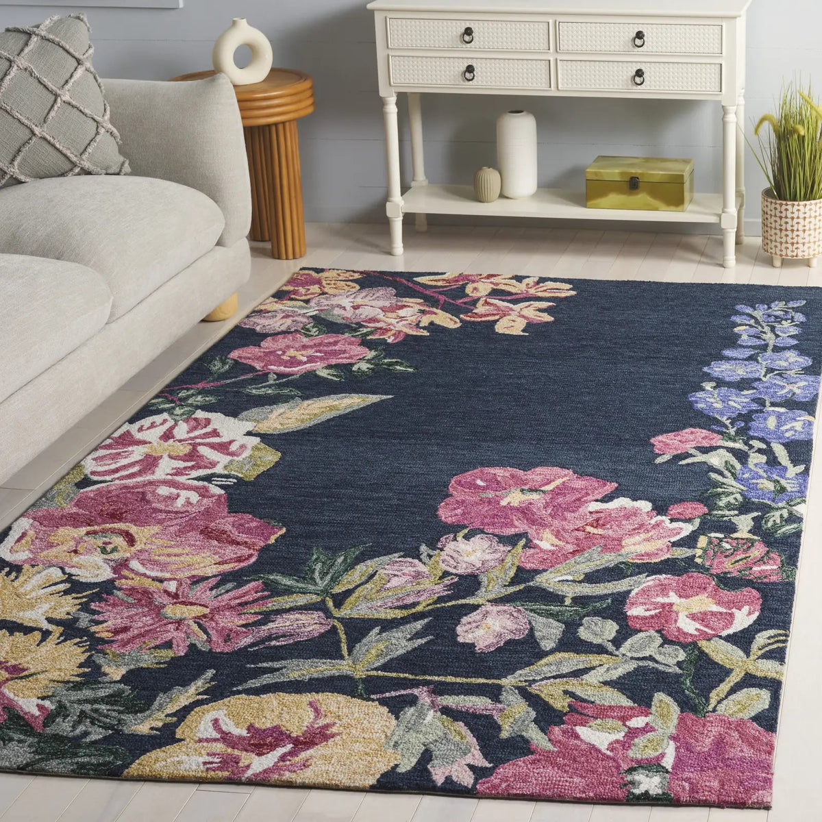 Safavieh Jardin 4'-0" x 6'-0" Rug in Navy / Pink