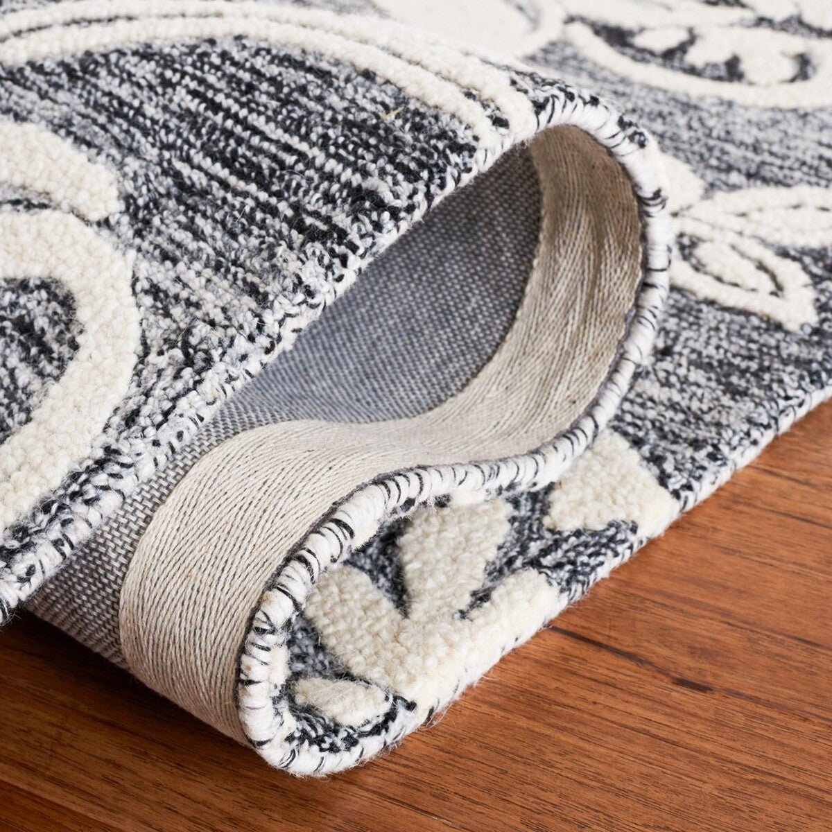 Safavieh Jardin Jar731Z Black/Ivory Rug - Safavieh - jar731z - 6r