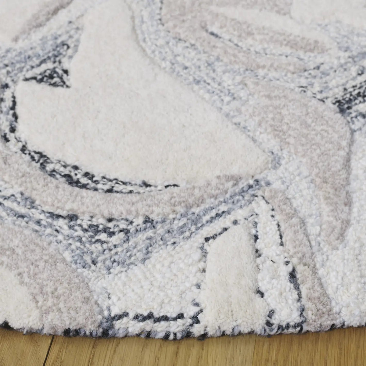 Safavieh Jardin 6'-0" x 6'-0" Rug in Grey / Ivory