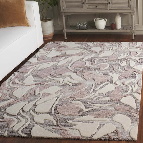 Safavieh Jardin 4'-0" x 6'-0" Rug in Pink / Ivory