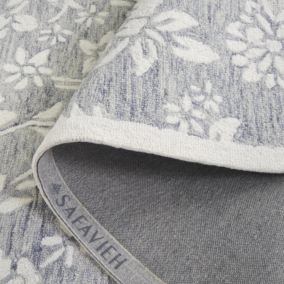 Safavieh Jardin 4'-0" x 6'-0" Rug in Grey / Ivory