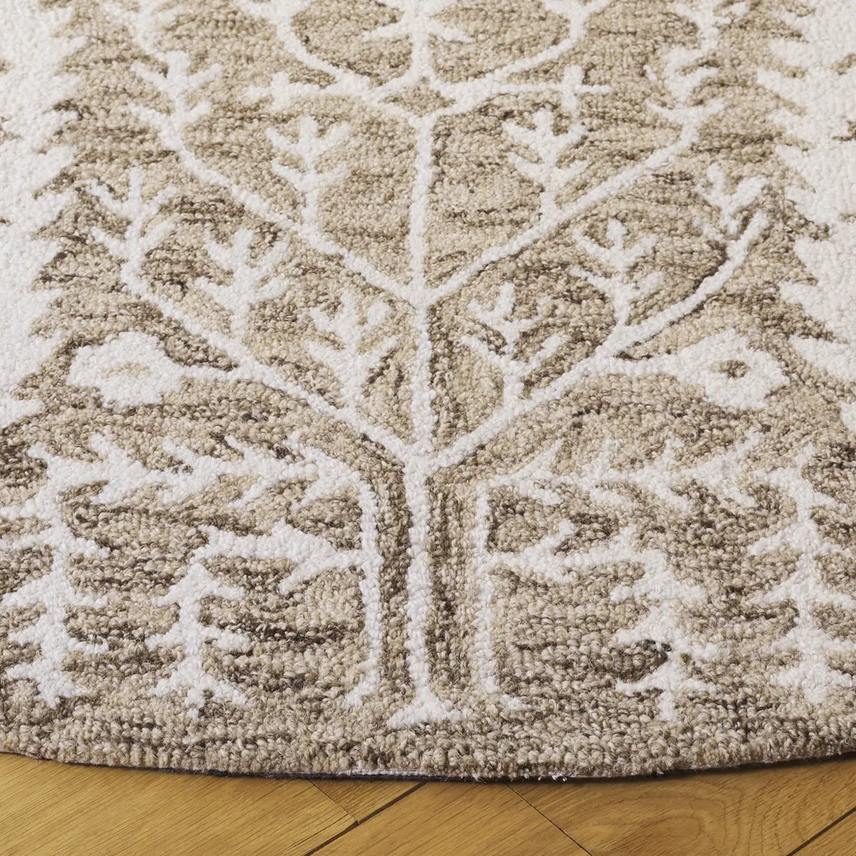 Safavieh Jardin 6'-0" x 6'-0" Rug in Light Brown / Ivory