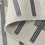 Safavieh Kenya 4'-0" x 6'-0" Rug in Grey / Ivory