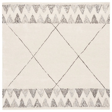Safavieh Kenya 6'-0" x 6'-0" Rug in Ivory / Black
