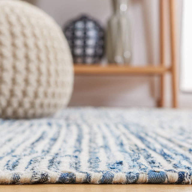 Safavieh Kilim Klm310L Blue/Ivory Rug - Safavieh - klm310l - 3