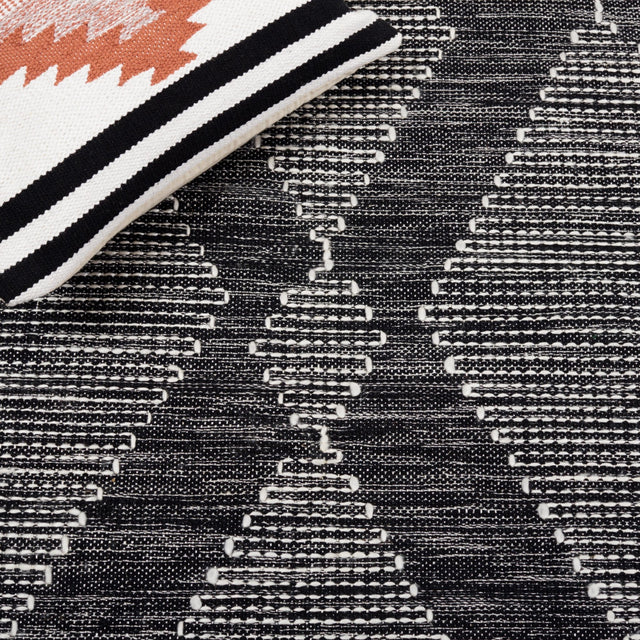 Safavieh Kilim Klm325Z Black/Ivory Rug - Safavieh - klm325z - 6r