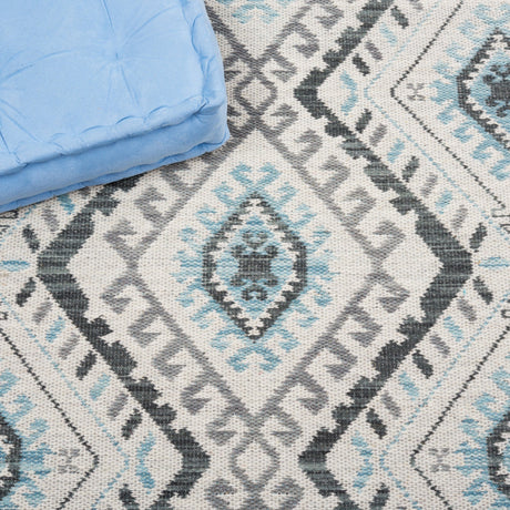 Safavieh Kilim Klm329A Ivory/Blue Rug - Safavieh - klm329a - 6r