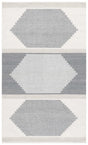 Safavieh Kilim 4'-0" x 6'-0" Rug in Light Grey / Ivory