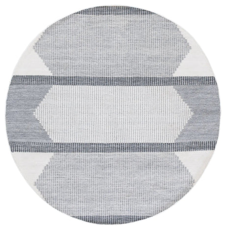 Safavieh Kilim 6'-0" x 6'-0" Rug in Light Grey / Ivory