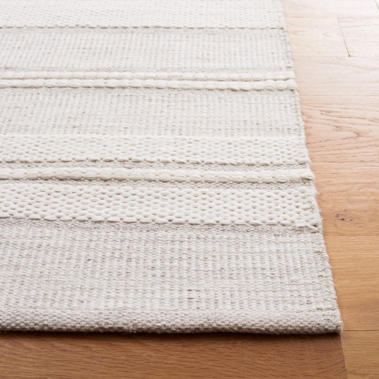 Safavieh Kilim Klm448B Ivory/Beige Rug - Safavieh - klm448b - 3