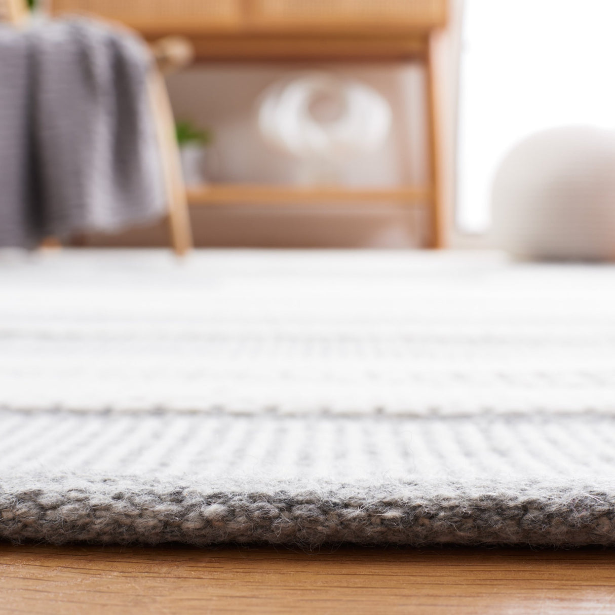 Safavieh Kilim Klm448F Ivory/Grey Rug - Safavieh - klm448f - 3