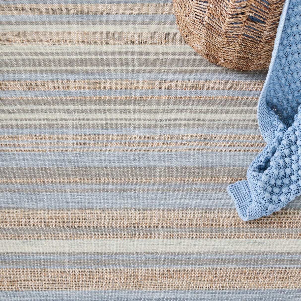 Safavieh Kilim Klm461L Natural/Light Blue Rug - Safavieh - klm461l - 29