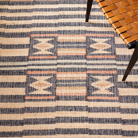 Safavieh Kilim Klm709A Natural/Black Rug - Safavieh - klm709a - 29