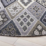 Safavieh Kilim 6'-0" x 6'-0" Rug in Black / Grey