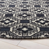 Safavieh Kilim 6'-0" x 6'-0" Rug in Black / Ivory