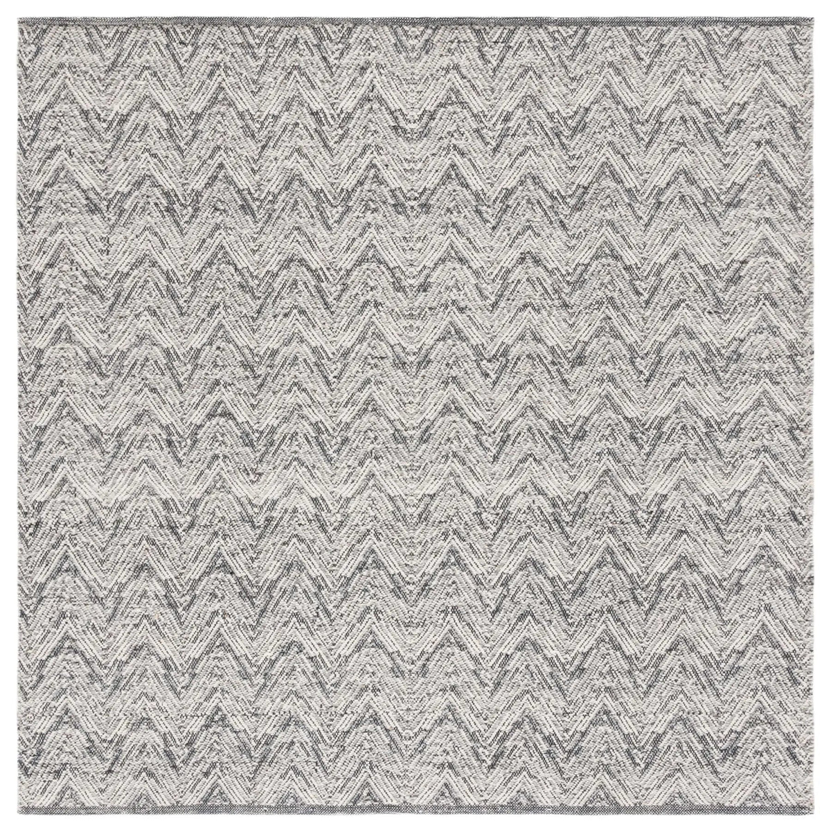 Safavieh Kilim 6'-0" x 6'-0" Rug in Beige / Black