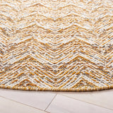 Safavieh Kilim 6'-0" x 6'-0" Rug in Gold / Black