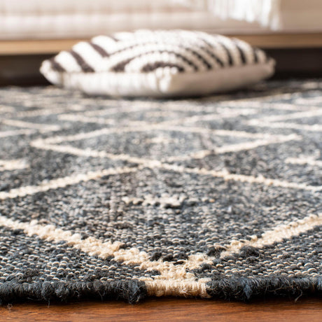 Safavieh Kilim Klm750H Charcoal/Natural Rug - Safavieh - klm750h - 4