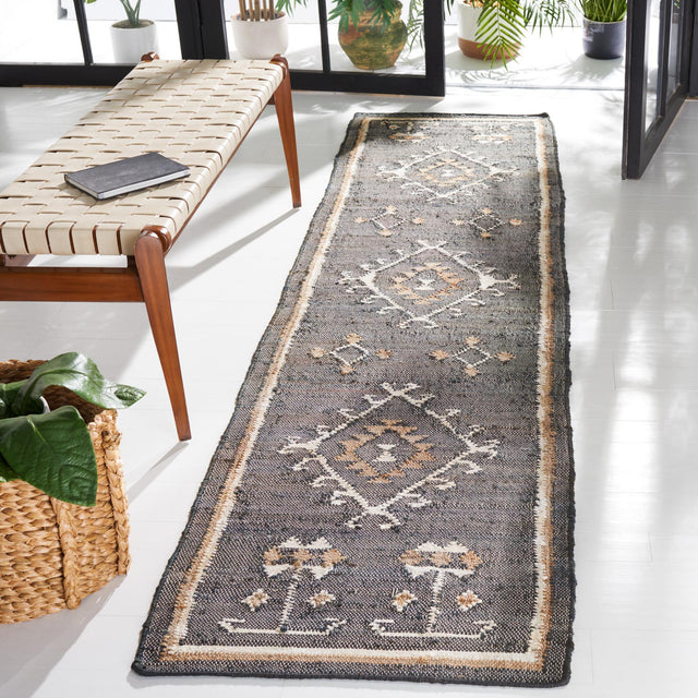 Safavieh Kilim Klm762Z Black/Ivory Rugs - Safavieh - klm762z - 7r