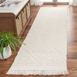 Safavieh Kilim 2'-3" x 8'-0" Rug in Light Grey / Ivory