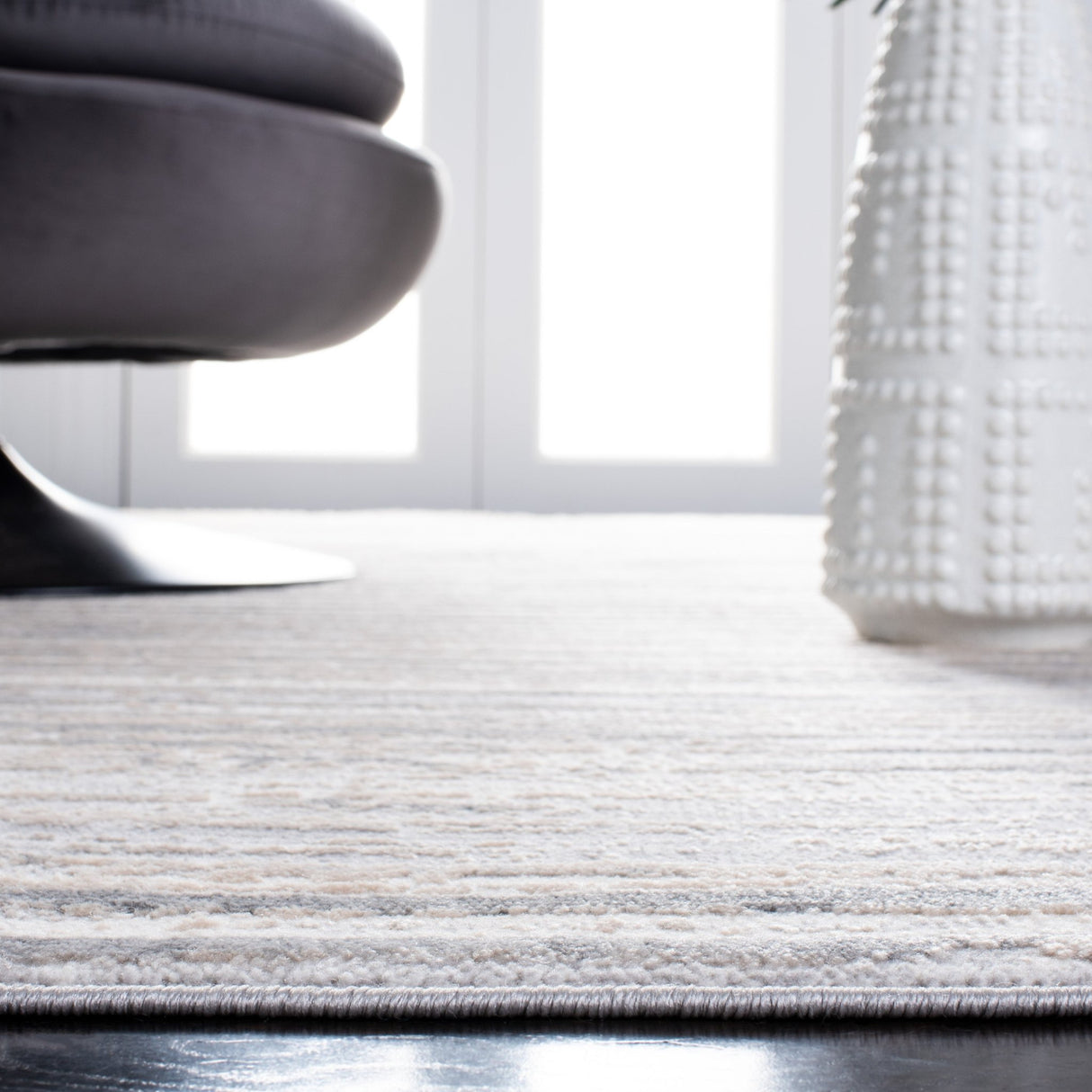 Safavieh Lagoon Lgn518G Grey/Dark Grey Rugs - Safavieh - lgn518g - 7r