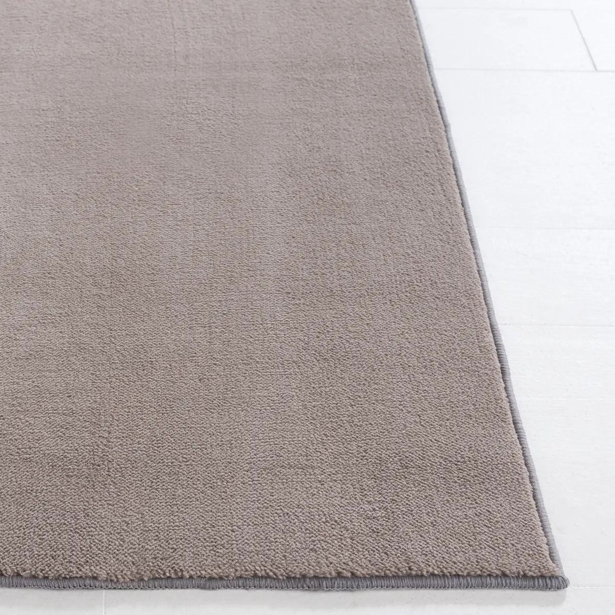 Safavieh Loft 300 4'-0" x 6'-0" Rug in Taupe
