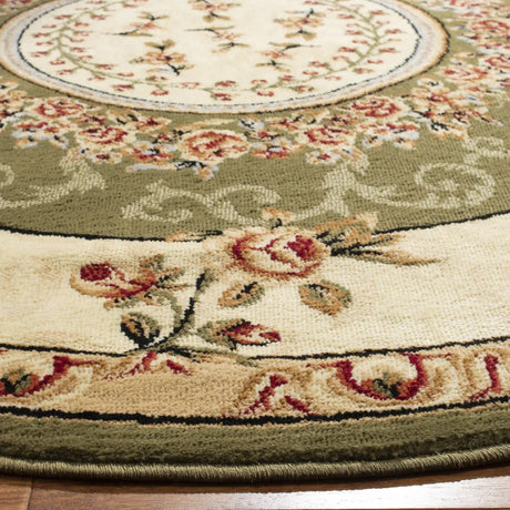 Safavieh Lyndhurst 5'-3" x 5'-3" Rug in Sage / Ivory