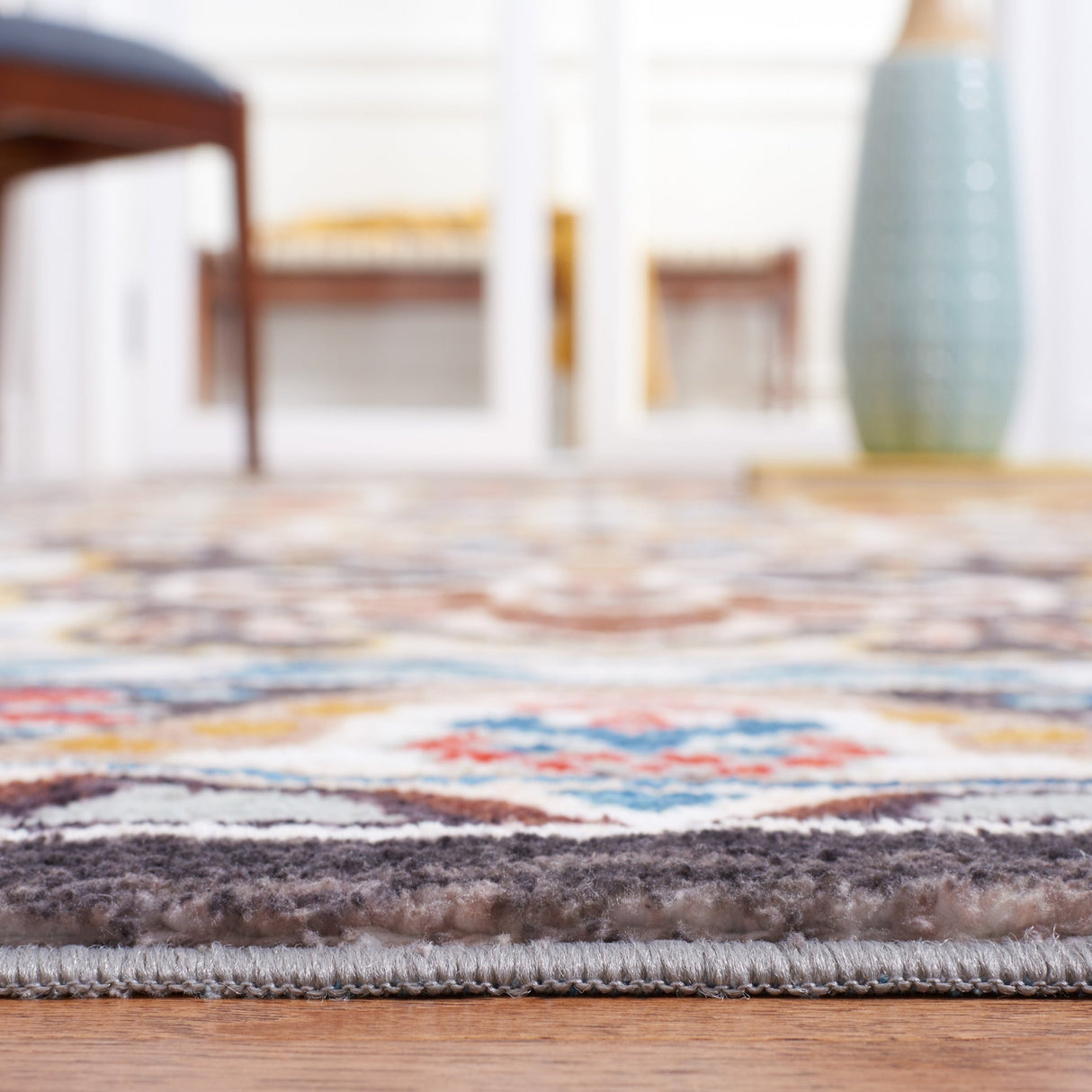 Safavieh Machine Washable Riviera Riv155B Beige/Charcoal Rug - Safavieh - riv155b - 7r