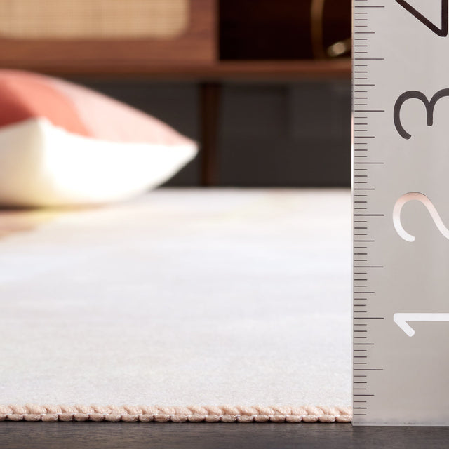 Safavieh Malibu Mbu807B Beige/Gold Rug.
