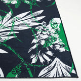Safavieh Malibu 4'-0" x 6'-0" Rug in Black / Green